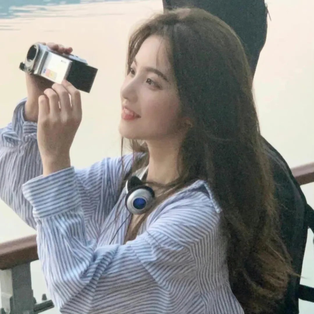 盲少爷的小女仆2023